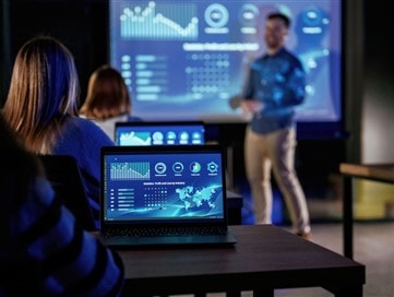 Trasformare i dati in vantaggio competitivo: il corso che ti guida passo passo verso l’integrazione dell’Intelligenza Artificiale in azienda 