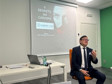 Quando la formazione incontra le vendite: il percorso di Kroma Studio tra metodo, esperienza e carisma 